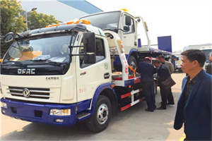 泉州汽车道路救援拖车价格